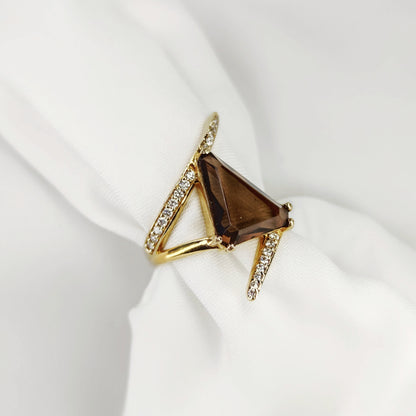 تصميم عصري لخاتم فخم بحجر Smoky Topaz | مجوهرات خليل